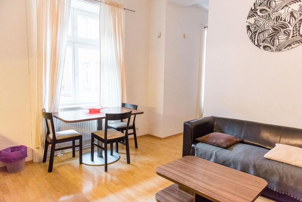 Lion Apartments In Historical Center, Bratislava Old Town Εξωτερικό φωτογραφία